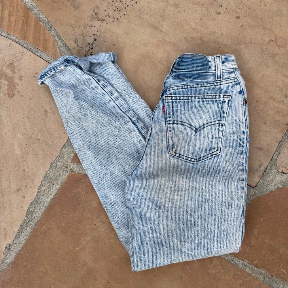 Vintage Levi’s 501 Light Blue Denim Jeans